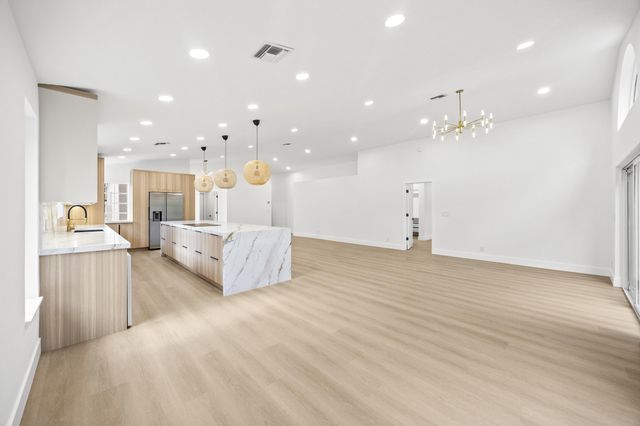 5141 Columbo Court, Delray Beach, FL 33484