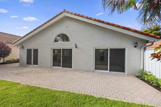 5141 Columbo Court, Delray Beach, FL 33484