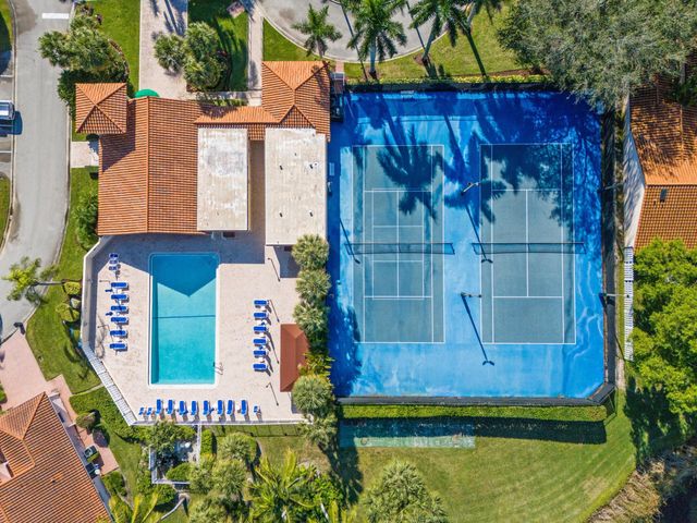 5141 Columbo Court, Delray Beach, FL 33484
