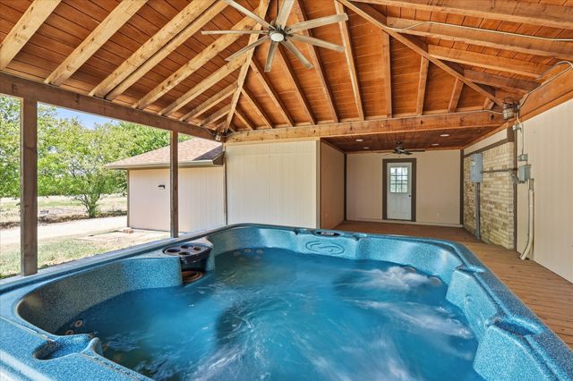 8766 Webb Road, Ponder, TX 76259