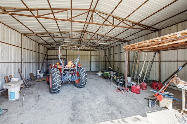 8766 Webb Road, Ponder, TX 76259