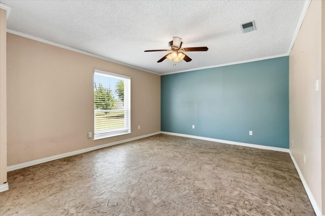 8766 Webb Road, Ponder, TX 76259