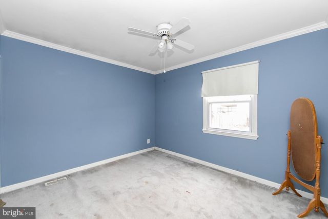 17 S WALNUT CIR, West Berlin, NJ 08091