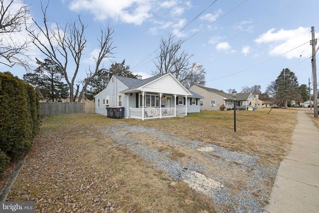 17 S WALNUT CIR, West Berlin, NJ 08091