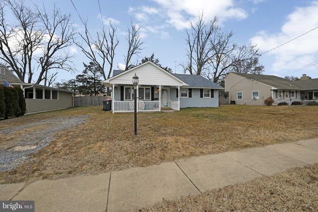 17 S WALNUT CIR, West Berlin, NJ 08091