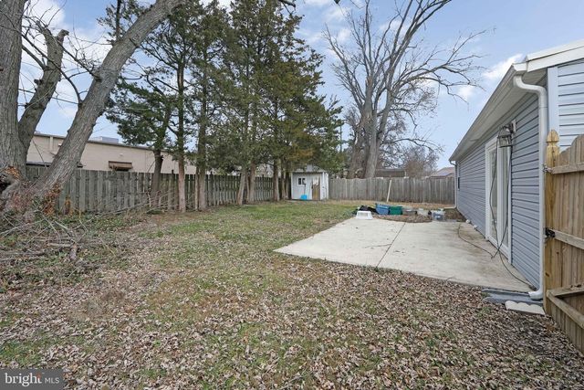 17 S WALNUT CIR, West Berlin, NJ 08091