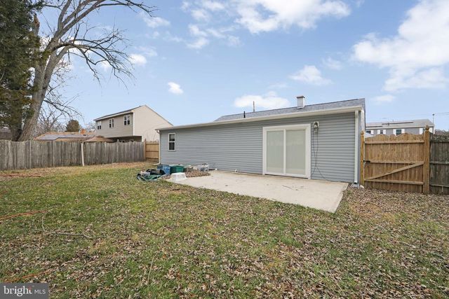 17 S WALNUT CIR, West Berlin, NJ 08091