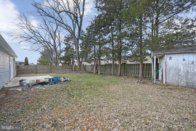 17 S WALNUT CIR, West Berlin, NJ 08091