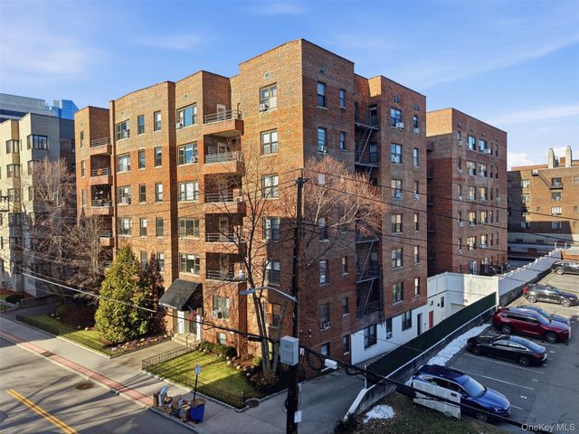 325 Main Street 6H, White Plains, NY 10601