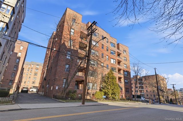 325 Main Street 6H, White Plains, NY 10601