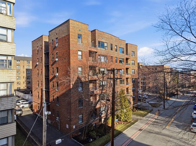 325 Main Street 6H, White Plains, NY 10601