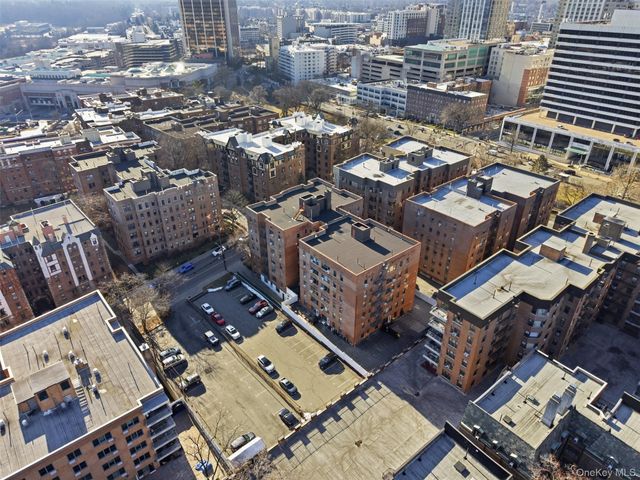 325 Main Street 6H, White Plains, NY 10601