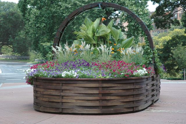 325 Main Street 6H, White Plains, NY 10601