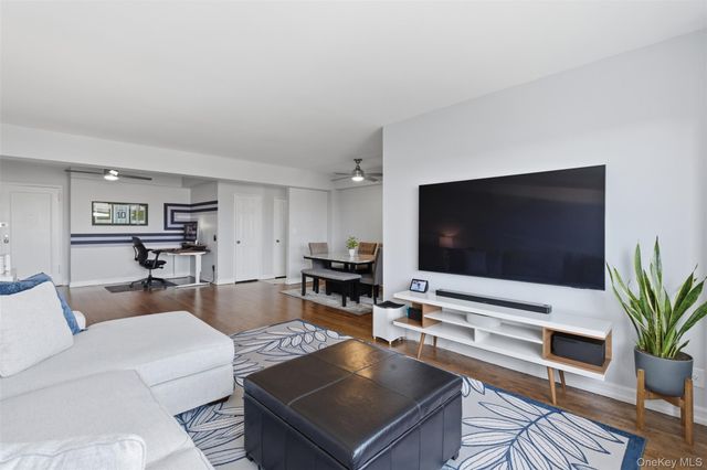 325 Main Street 6H, White Plains, NY 10601