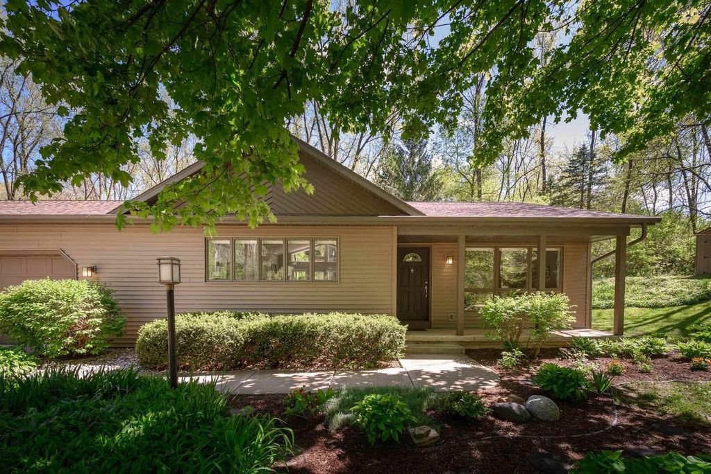 8029 Shag Bark Circle, Cross Plains, WI 53528