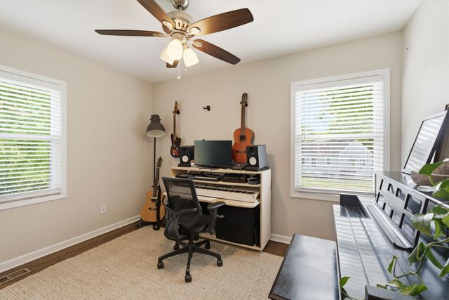 86 Evelyn Dr, Nashville, TN 37210