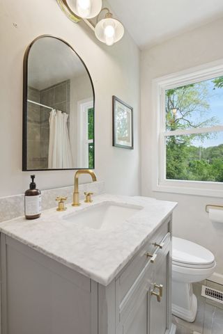 86 Evelyn Dr, Nashville, TN 37210