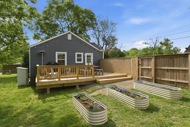 86 Evelyn Dr, Nashville, TN 37210