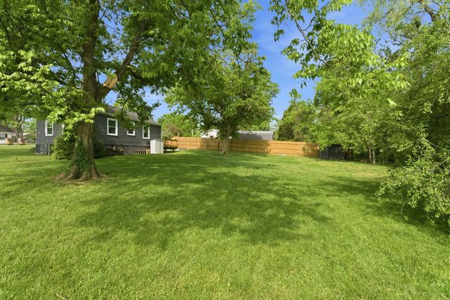 86 Evelyn Dr, Nashville, TN 37210