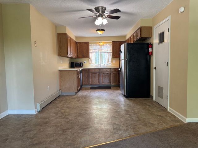 283 Privilege Street 4, Woonsocket, RI 02895