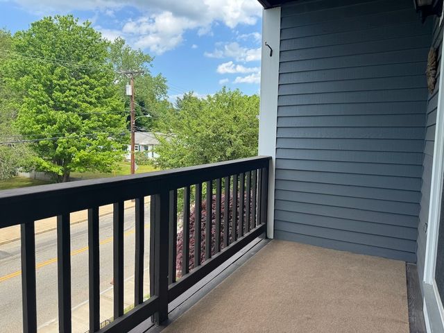 283 Privilege Street 4, Woonsocket, RI 02895