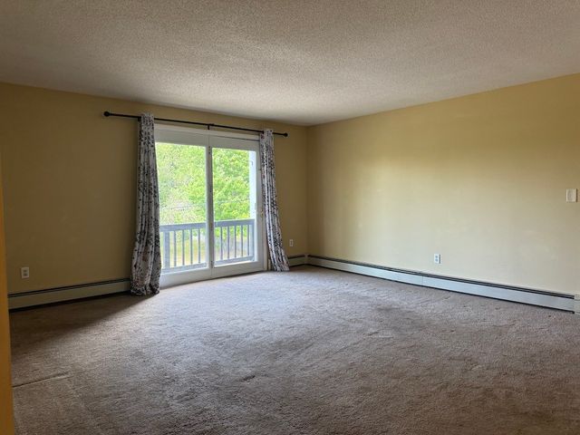 283 Privilege Street 4, Woonsocket, RI 02895