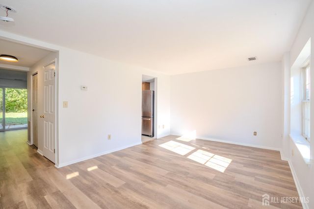 49 Cottonwood Court, South Brunswick, NJ 08852