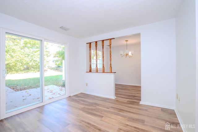 49 Cottonwood Court, South Brunswick, NJ 08852
