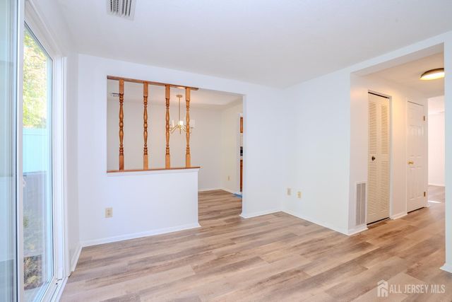 49 Cottonwood Court, South Brunswick, NJ 08852