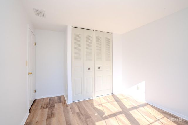 49 Cottonwood Court, South Brunswick, NJ 08852
