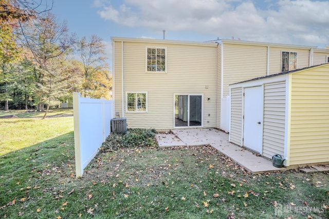 49 Cottonwood Court, South Brunswick, NJ 08852