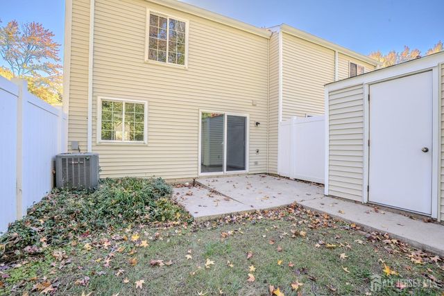 49 Cottonwood Court, South Brunswick, NJ 08852