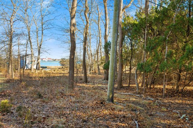 69 Tuthill Point Road, East Moriches, NY 11940