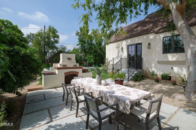 2384 E Orange Grove Boulevard, Pasadena, CA 91104
