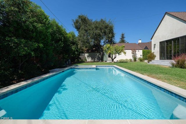 2384 E Orange Grove Boulevard, Pasadena, CA 91104
