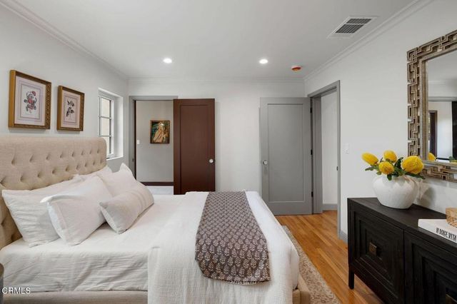 2384 E Orange Grove Boulevard, Pasadena, CA 91104