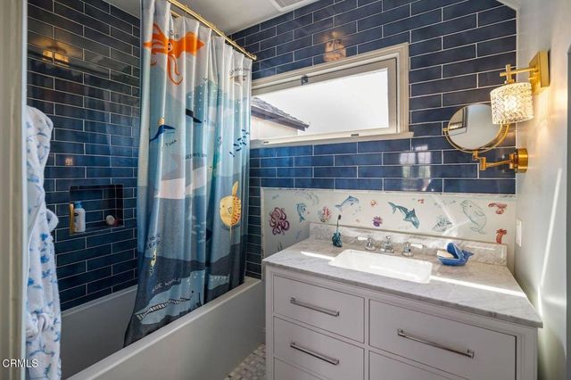 2384 E Orange Grove Boulevard, Pasadena, CA 91104