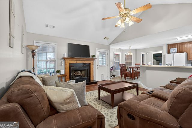 249 Southern Walk Circle, Gray, GA 31032