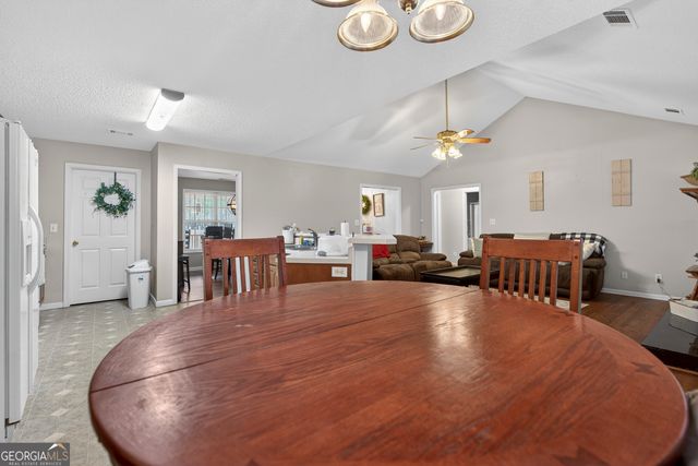 249 Southern Walk Circle, Gray, GA 31032