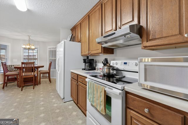 249 Southern Walk Circle, Gray, GA 31032