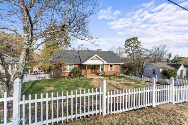 5408 Villa Rd, Knoxville, TN 37918