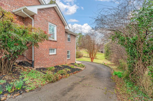 5408 Villa Rd, Knoxville, TN 37918