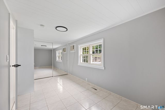 8 Hillside Road, Southbury, CT 06488