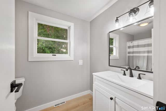 8 Hillside Road, Southbury, CT 06488