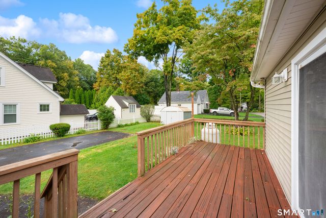 8 Hillside Road, Southbury, CT 06488