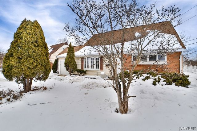 1079 Carter Drive, Grand Island, NY 14072