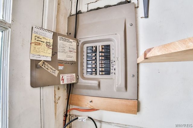 1079 Carter Drive, Grand Island, NY 14072