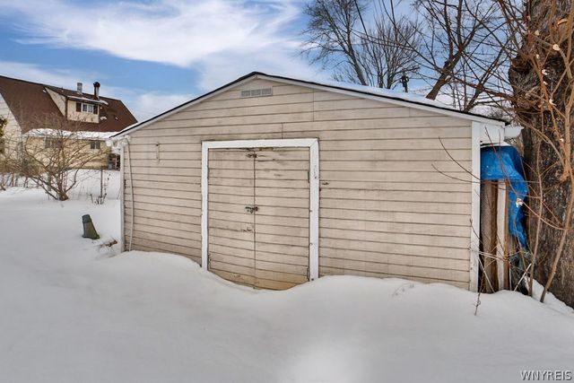 1079 Carter Drive, Grand Island, NY 14072