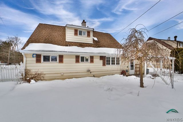 1079 Carter Drive, Grand Island, NY 14072