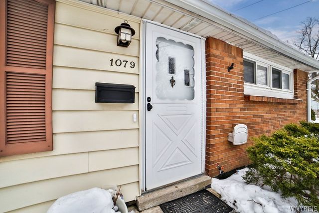 1079 Carter Drive, Grand Island, NY 14072